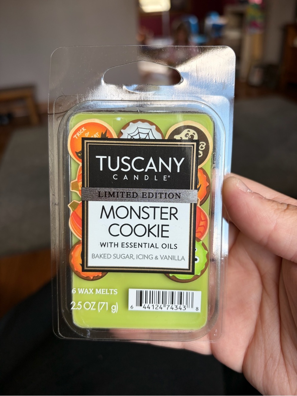New Tuscany Candle Limited Edition Monster Cookie Wax Melts